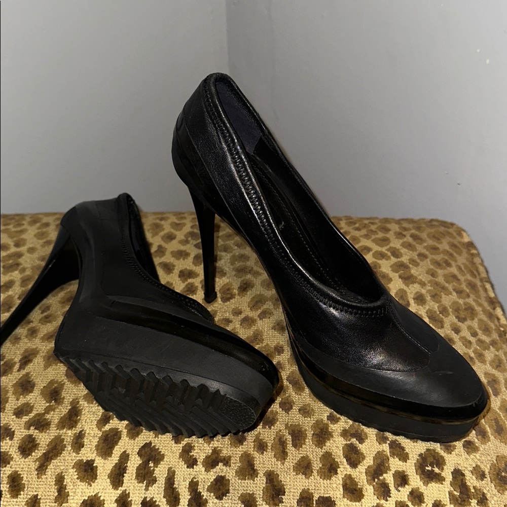 Burberry Black Platform Heels - Picture 7 of 16